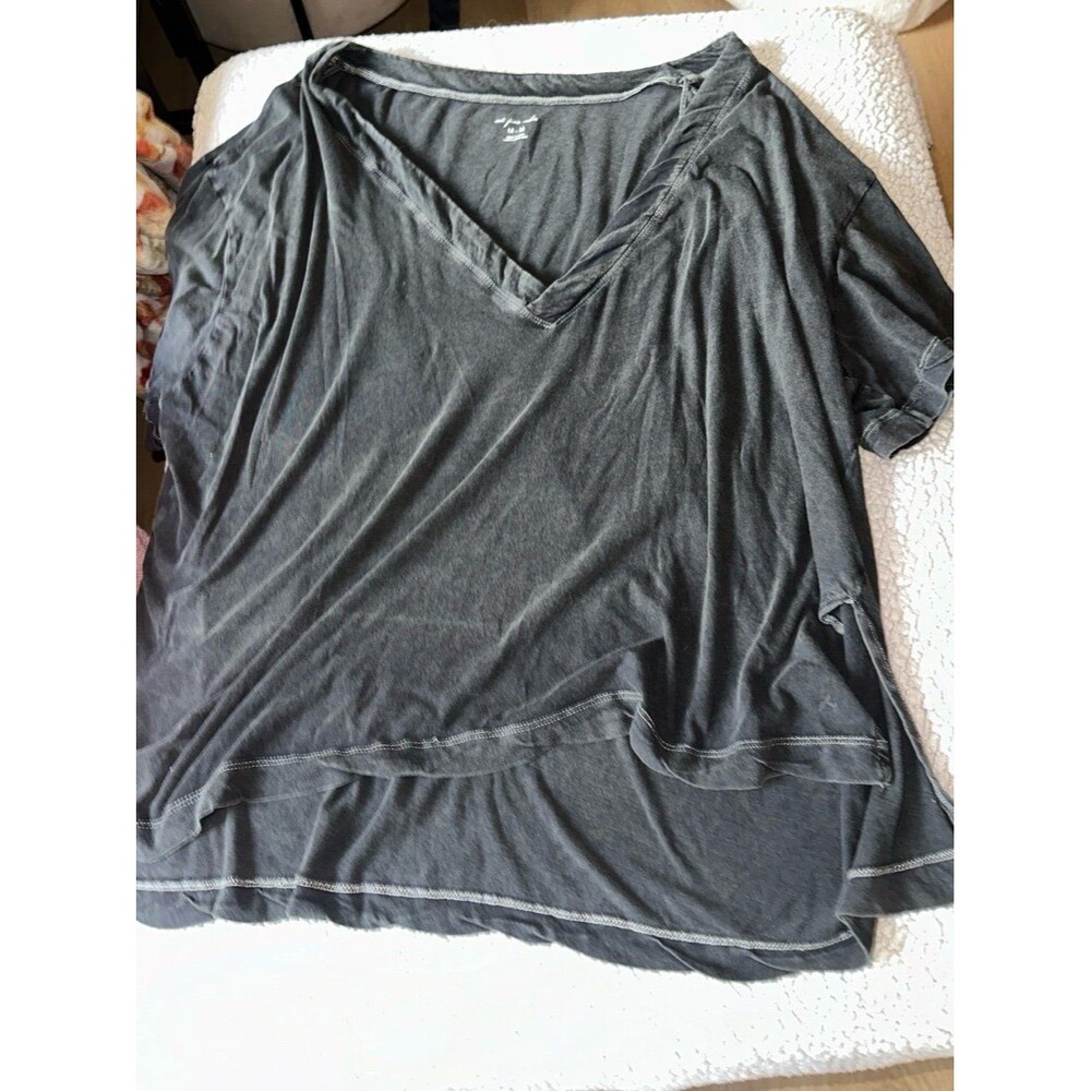 Out from under oversized top - Picture 1 of 5